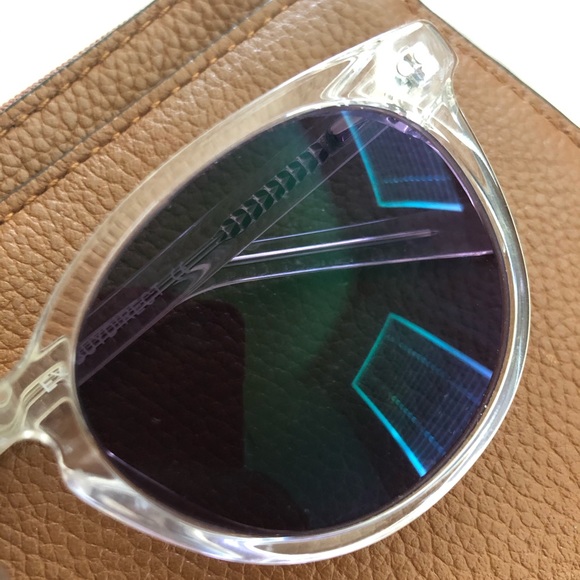 Sunglasses - Picture 6 of 8